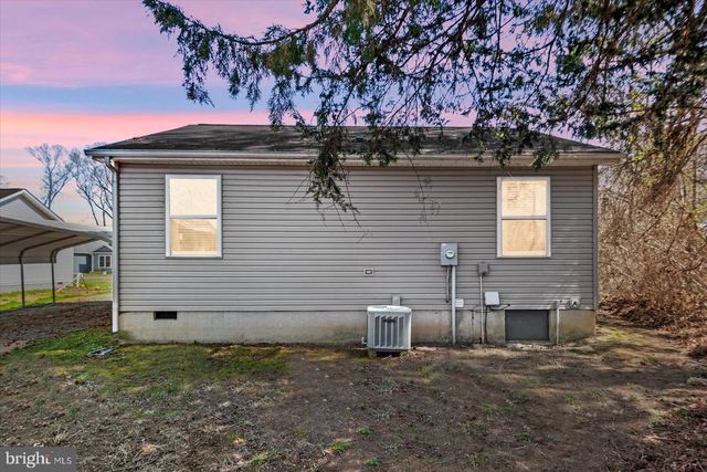 1223 SHORE DR, Colonial Beach, VA 22443