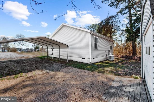 1223 SHORE DR, Colonial Beach, VA 22443