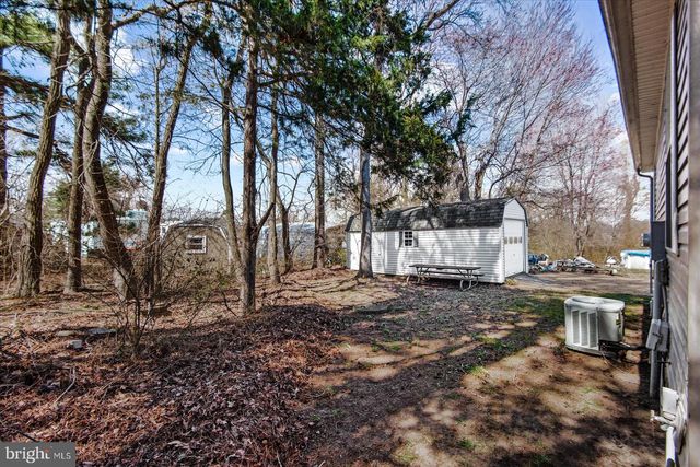 1223 SHORE DR, Colonial Beach, VA 22443