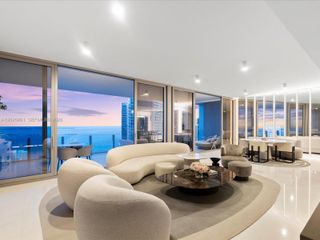 300 Biscayne Boulevard Way 4502E, Miami, FL 33131