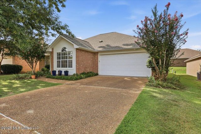 137 Villa Way, Clinton, MS 39056