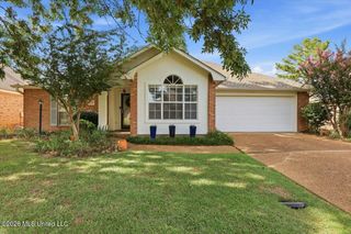 137 Villa Way, Clinton, MS 39056