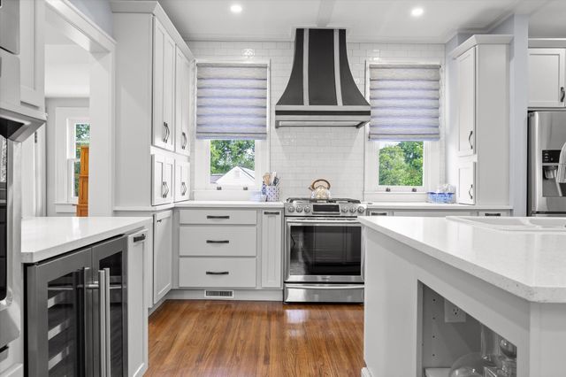 330 Crestway Drive, Chattanooga, TN 37411