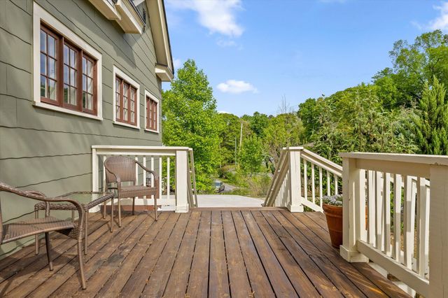 330 Crestway Drive, Chattanooga, TN 37411