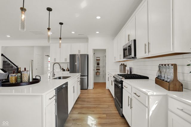 15456 Cardonia Road, Fishers, IN 46037
