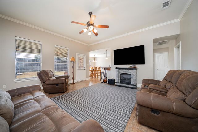 19107 River Rock Dr, Flint, TX 75762