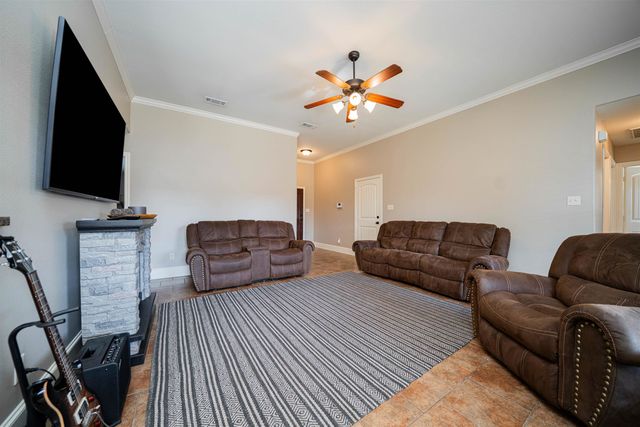 19107 River Rock Dr, Flint, TX 75762