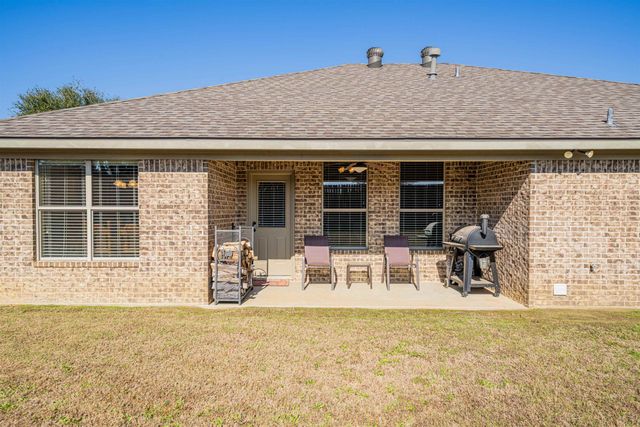 19107 River Rock Dr, Flint, TX 75762