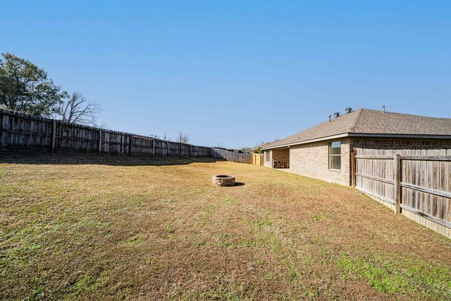 19107 River Rock Dr, Flint, TX 75762