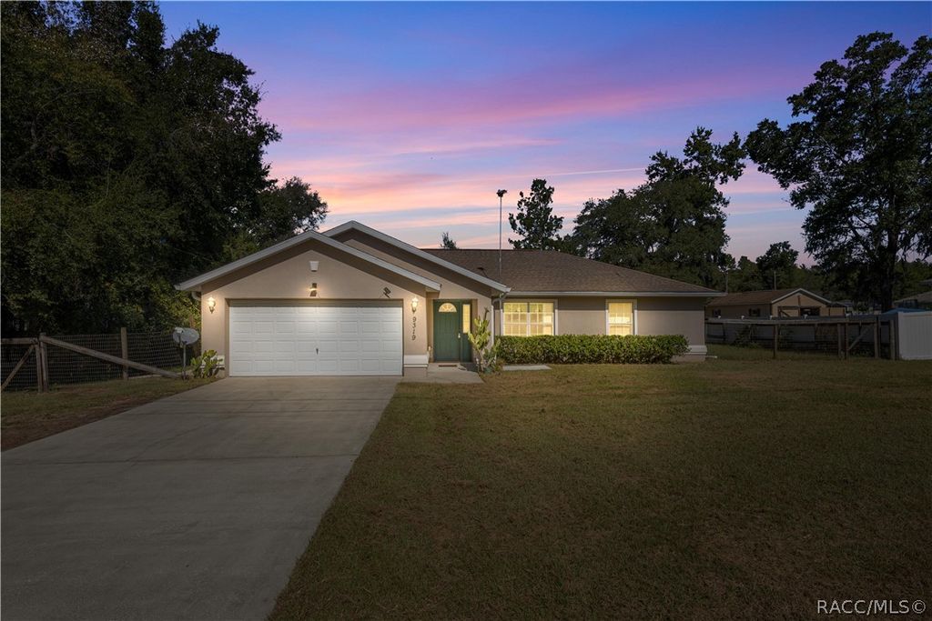 9319 SE 161st Place, Summerfield, FL 34491