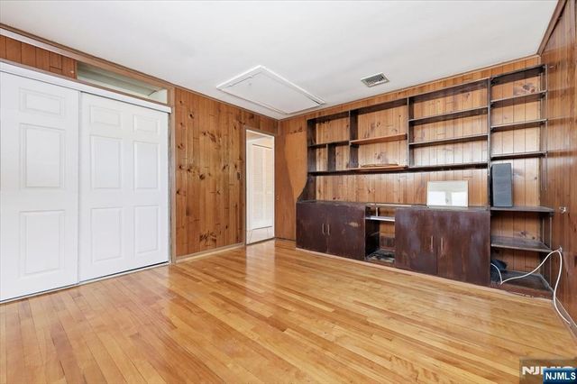 228 Zabriskie Place, River Edge, NJ 07661