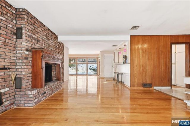 228 Zabriskie Place, River Edge, NJ 07661