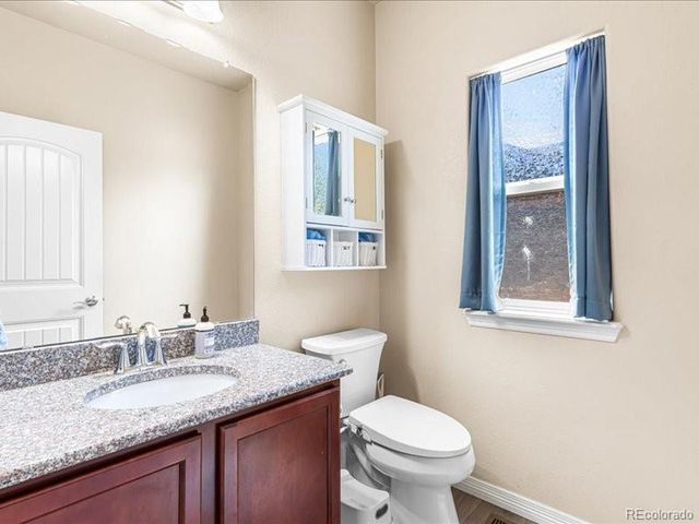 9019 Sandpiper Dr, Longmont, CO 80504