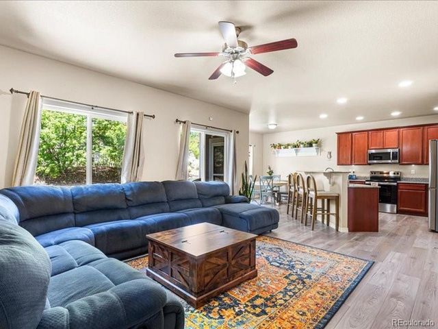 9019 Sandpiper Dr, Longmont, CO 80504