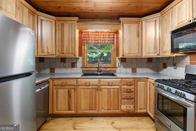 85 Misty Hollow Ridge, Ellijay, GA 30536