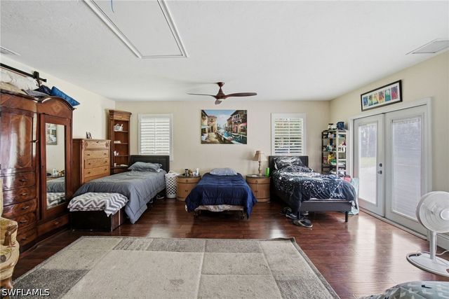 4120 3rd AVE NW, Naples, FL 34119