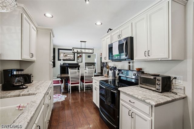 4120 3rd AVE NW, Naples, FL 34119