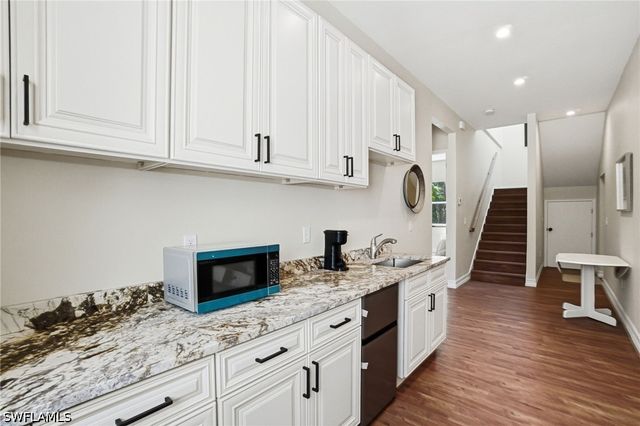 4120 3rd AVE NW, Naples, FL 34119