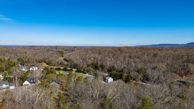 5831 Hunter Road, Ooltewah, TN 37363