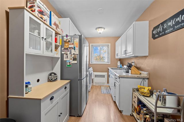 51 Edmunton Drive F17, North Babylon, NY 11704