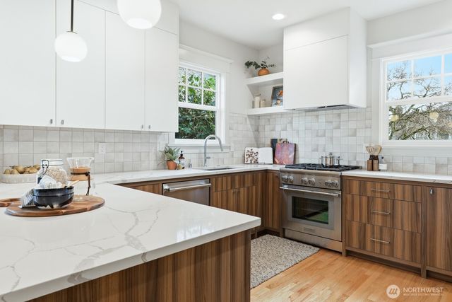 357 Garfield Street, Seattle, WA 98109