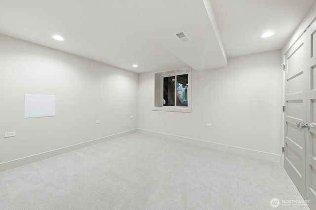 357 Garfield Street, Seattle, WA 98109