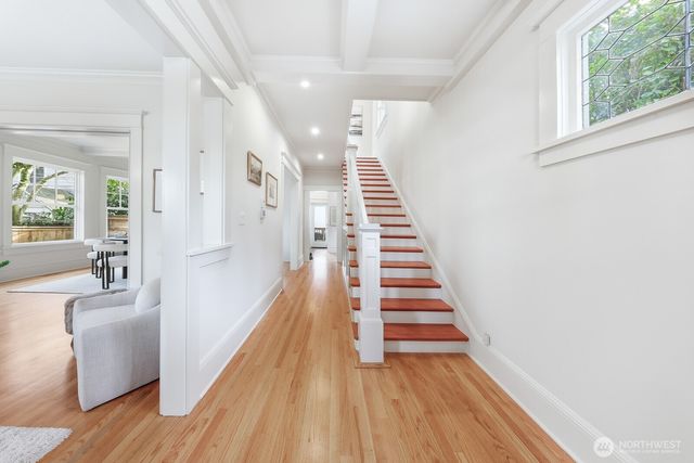 357 Garfield Street, Seattle, WA 98109