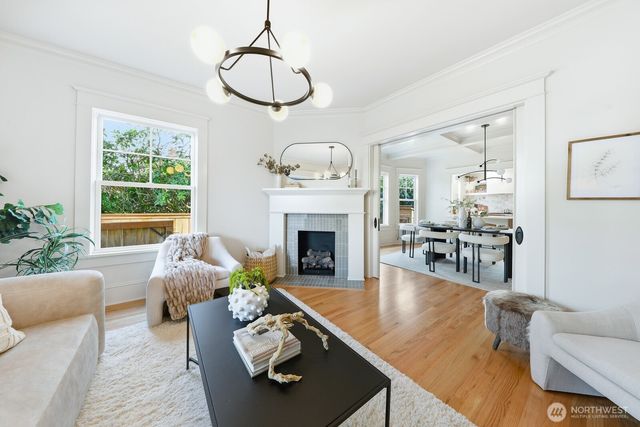 357 Garfield Street, Seattle, WA 98109