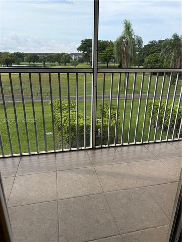 13250 SW 4th Ct 210G, Pembroke Pines, FL 33027