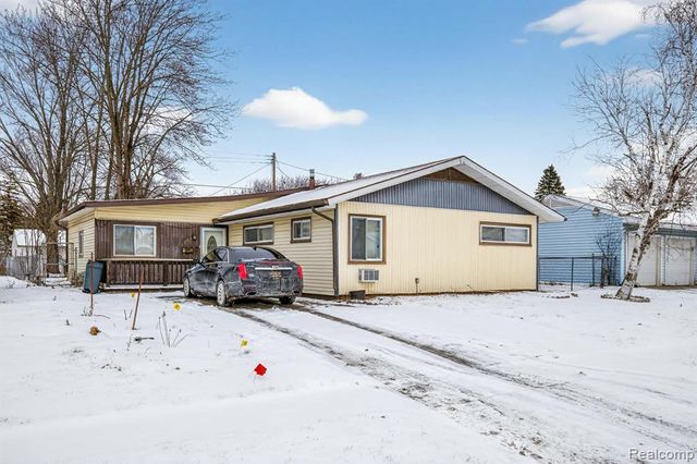 2835 Kensington Drive, Saginaw, MI 48601