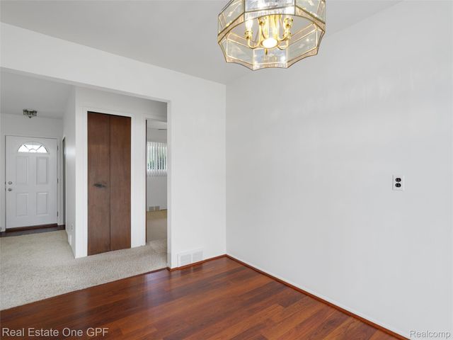 5214 Busch Avenue, Warren, MI 48091