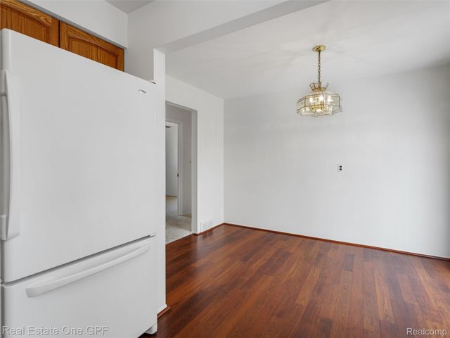 5214 Busch Avenue, Warren, MI 48091