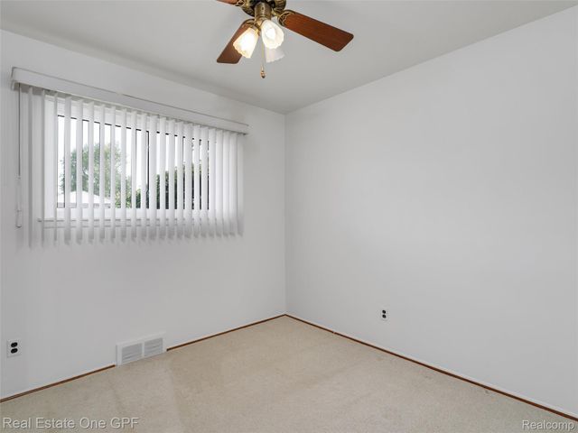 5214 Busch Avenue, Warren, MI 48091