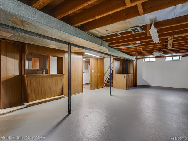 5214 Busch Avenue, Warren, MI 48091