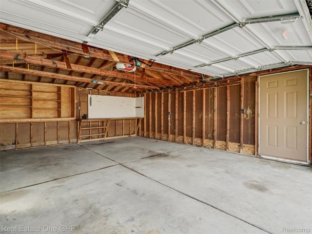 5214 Busch Avenue, Warren, MI 48091