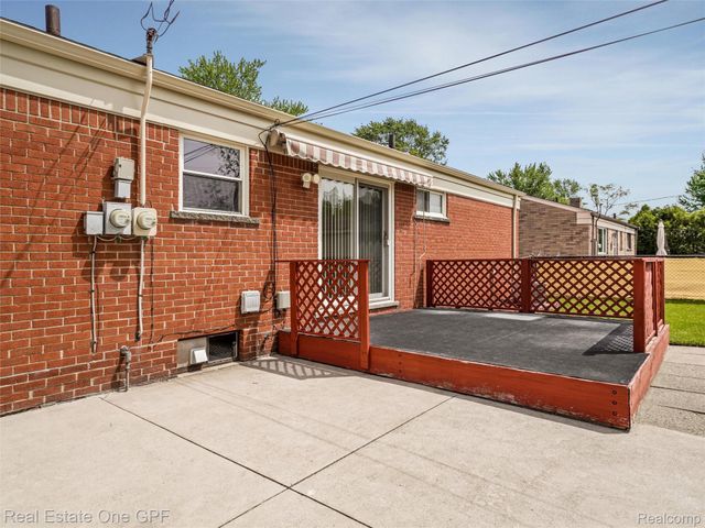 5214 Busch Avenue, Warren, MI 48091