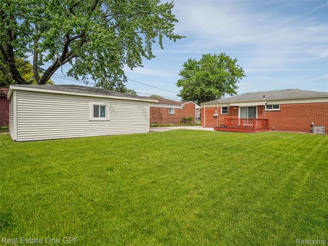 5214 Busch Avenue, Warren, MI 48091