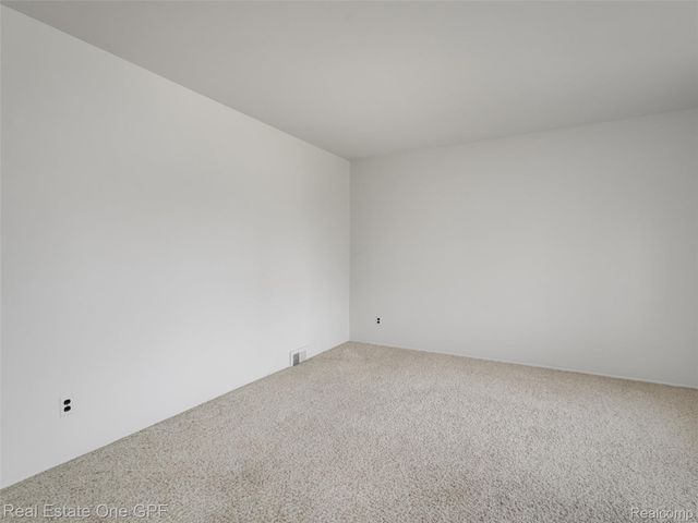 5214 Busch Avenue, Warren, MI 48091