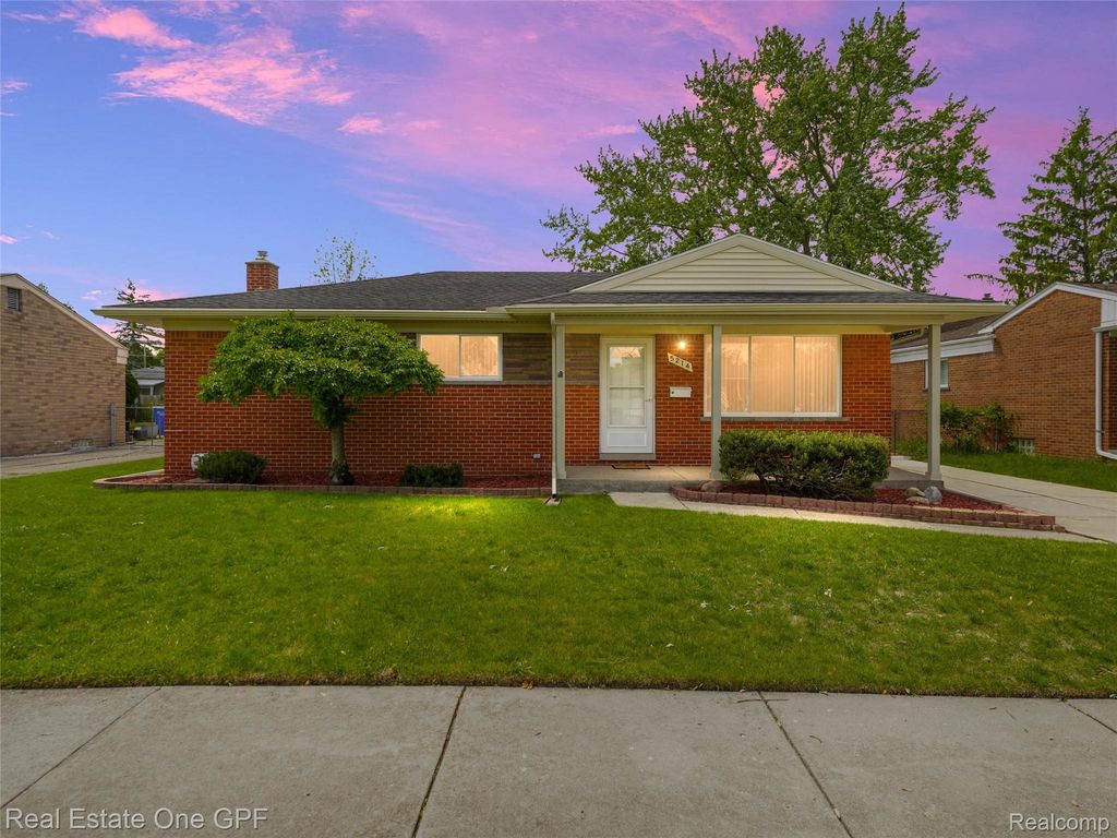 5214 Busch Avenue, Warren, MI 48091