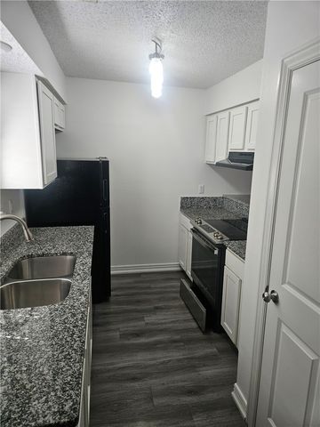 1301 E Central Avenue F-9, Bentonville, AR 72712
