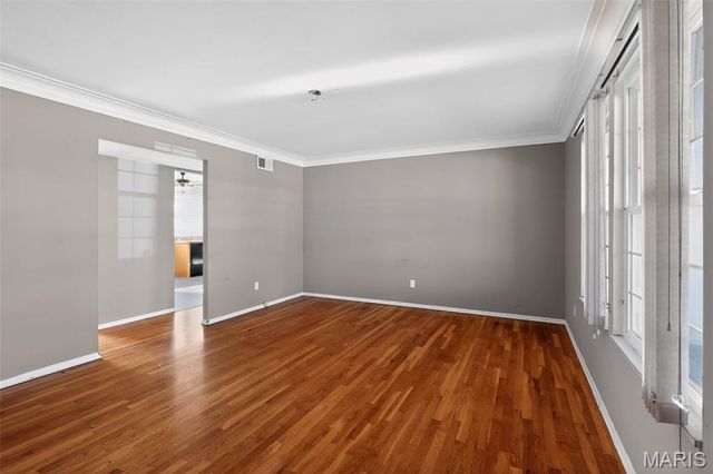 1328 Coppergate Lane, St Louis, MO 63138