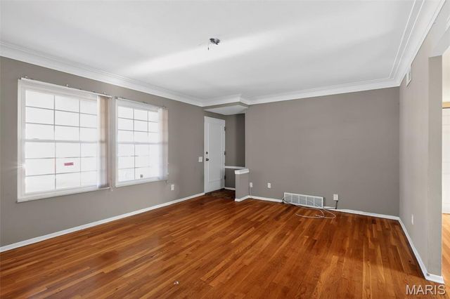 1328 Coppergate Lane, St Louis, MO 63138