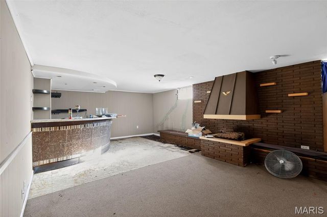 1328 Coppergate Lane, St Louis, MO 63138