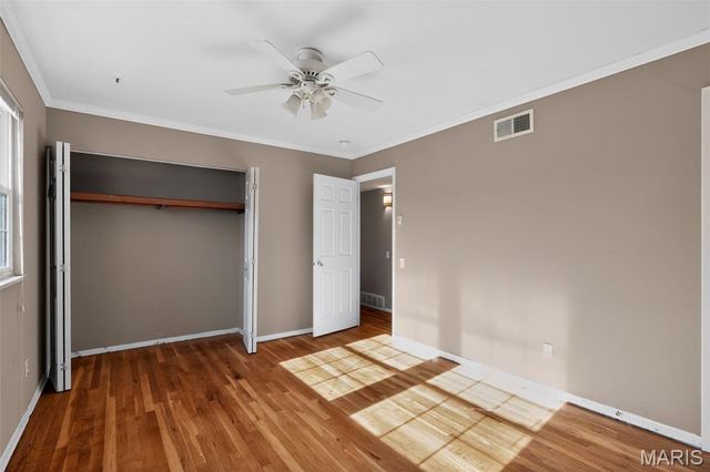 1328 Coppergate Lane, St Louis, MO 63138