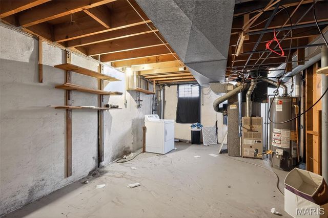 1328 Coppergate Lane, St Louis, MO 63138