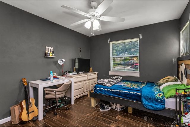 2370 Blue Creek Drive, Dallas, TX 75216