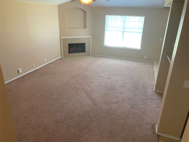 1517 Waters Edge Drive, Glenn Heights, TX 75154