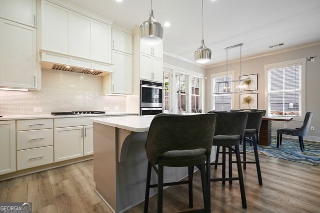 262 Dawson Drive, Woodstock, GA 30188