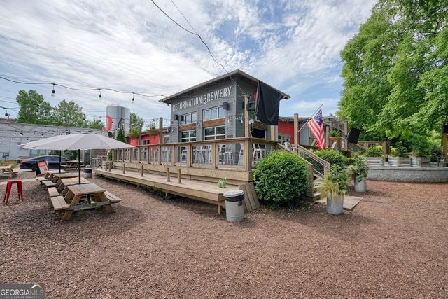 262 Dawson Drive, Woodstock, GA 30188