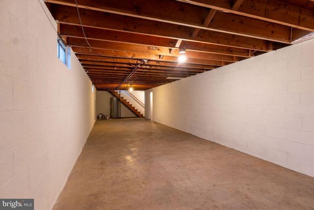 2674 SEVEN VALLEYS RD, Seven Valleys, PA 17360